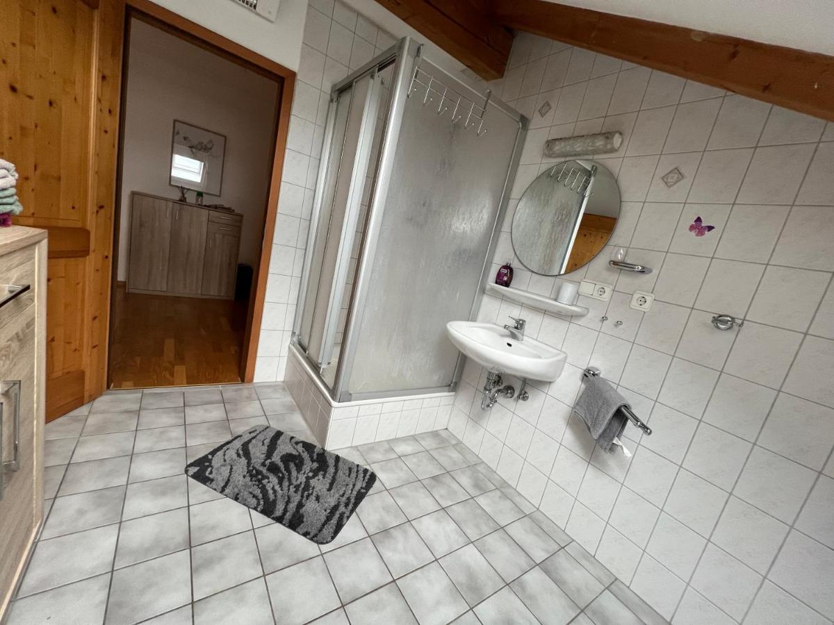 D&R Appartement Bei Rosenheim Exteriör bild